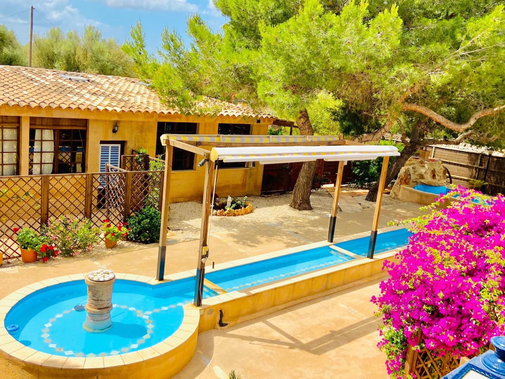 Sa Canova Farm stay *